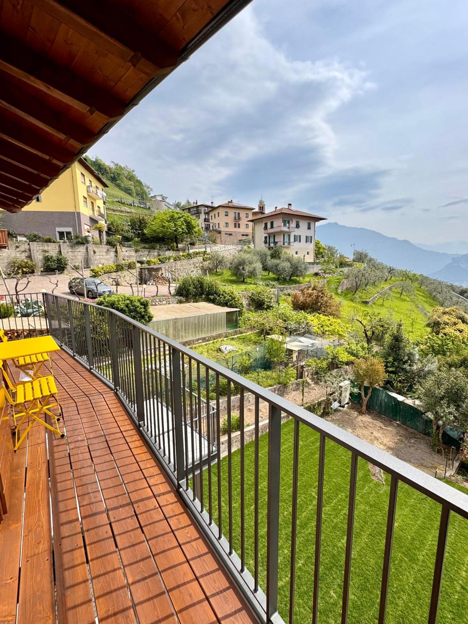 Ferienwohnung Eco Garda Hill Tenno Exterior foto